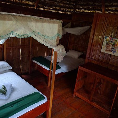 Green Forest Ecolodge Puerto Montufar Exterior photo